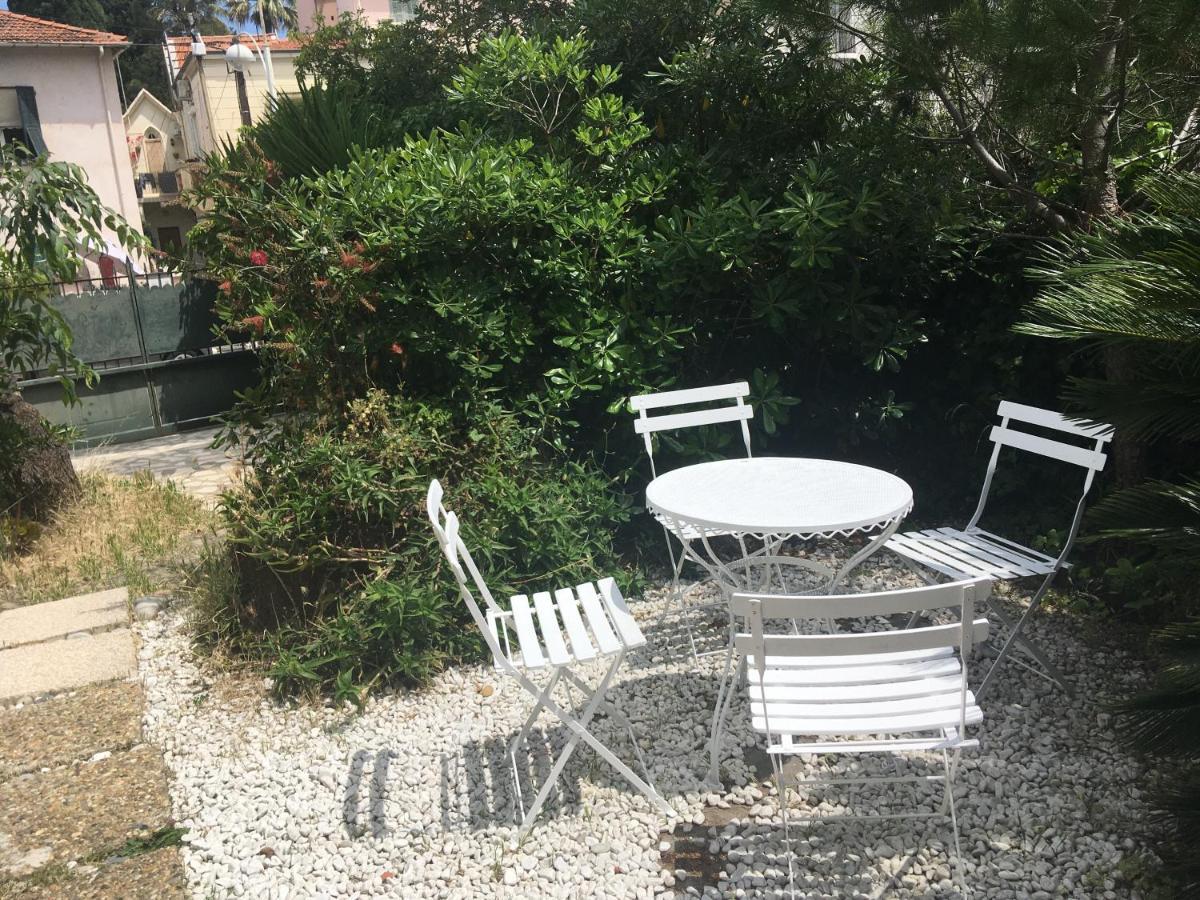 Cozy House With Parking And Garden Διαμέρισμα Νίκαια Εξωτερικό φωτογραφία
