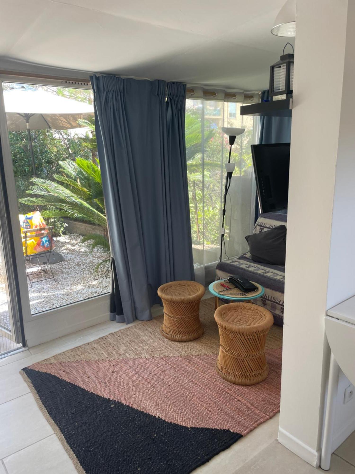 Cozy House With Parking And Garden Διαμέρισμα Νίκαια Εξωτερικό φωτογραφία