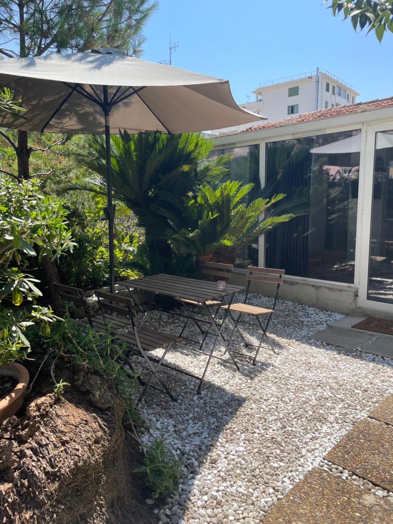 Cozy House With Parking And Garden Διαμέρισμα Νίκαια Εξωτερικό φωτογραφία